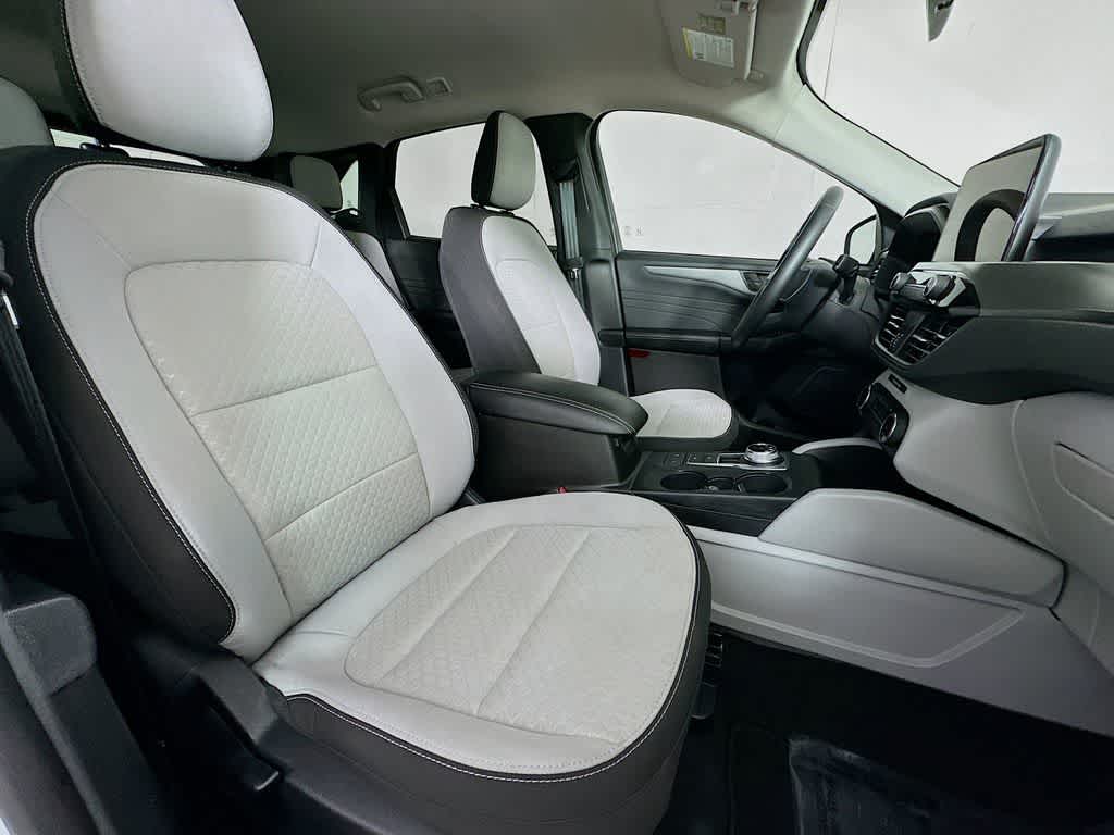 Thumbnail: 2024 Ford Escape - 15