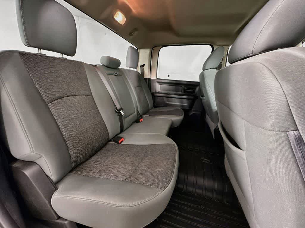 Thumbnail: 2020 RAM 1500 Classic - 30