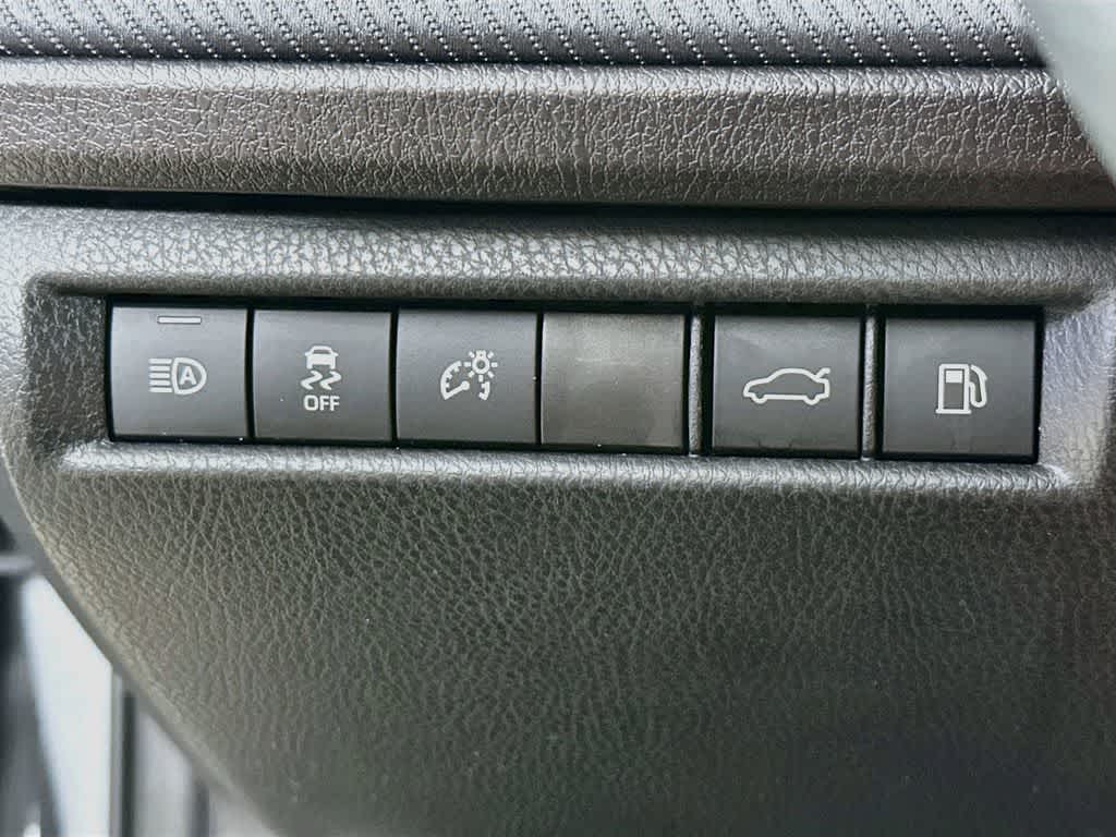 Thumbnail: 2025 Toyota Camry - 27