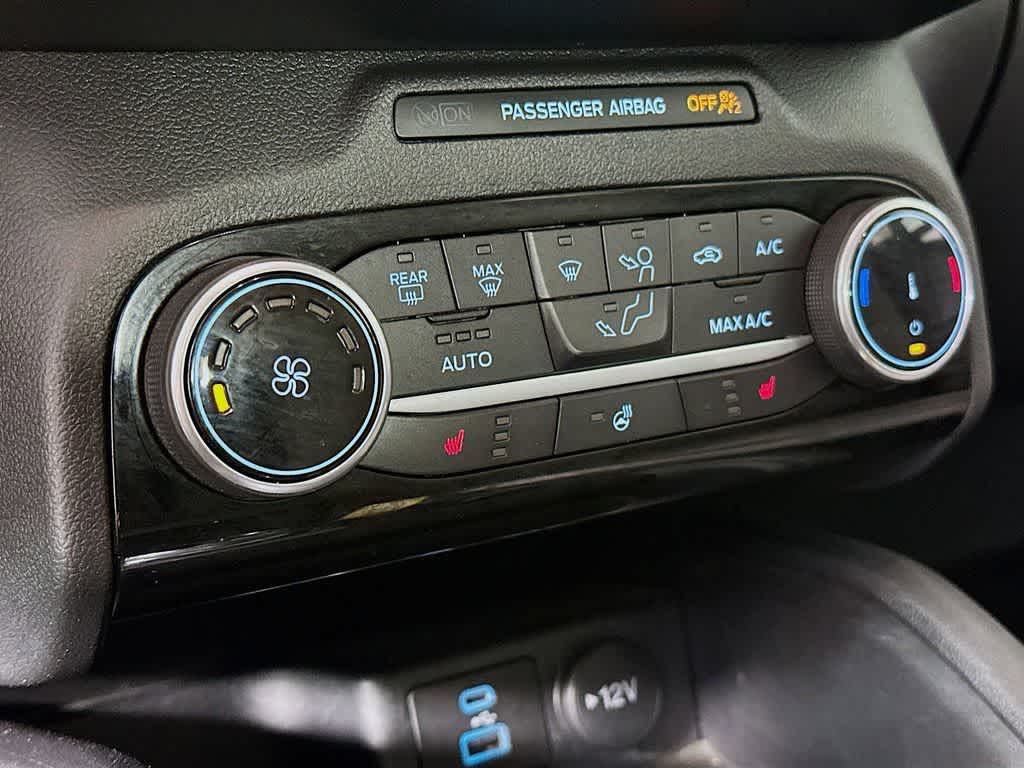 Thumbnail: 2022 Ford Escape - 17