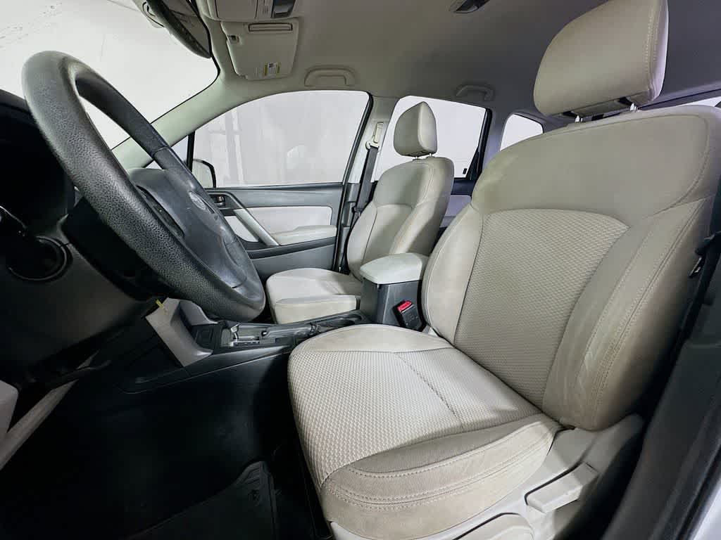 Thumbnail: 2016 Subaru Forester - 12