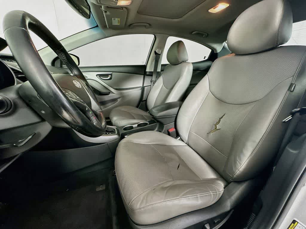 Thumbnail: 2014 Hyundai Elantra - 12