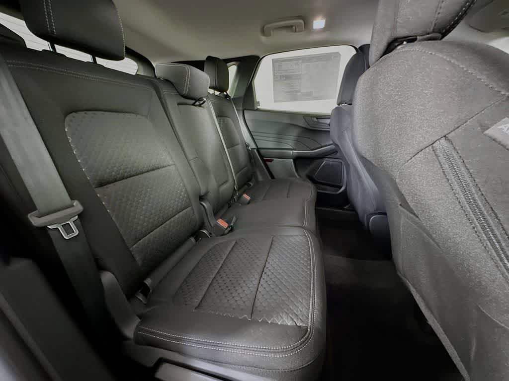 Thumbnail: 2025 Ford Escape - 31