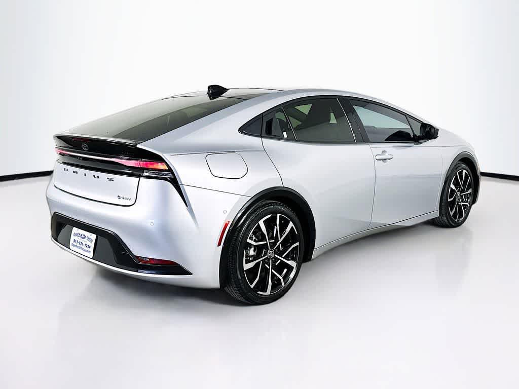 Thumbnail: 2025 Toyota Prius - 24