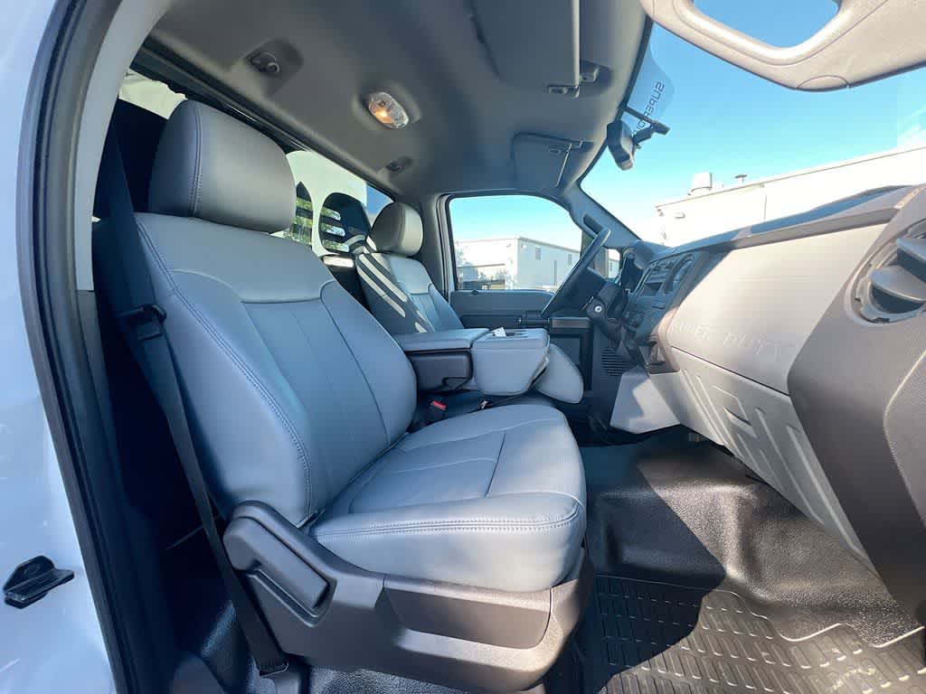 2024 Ford F-650  13