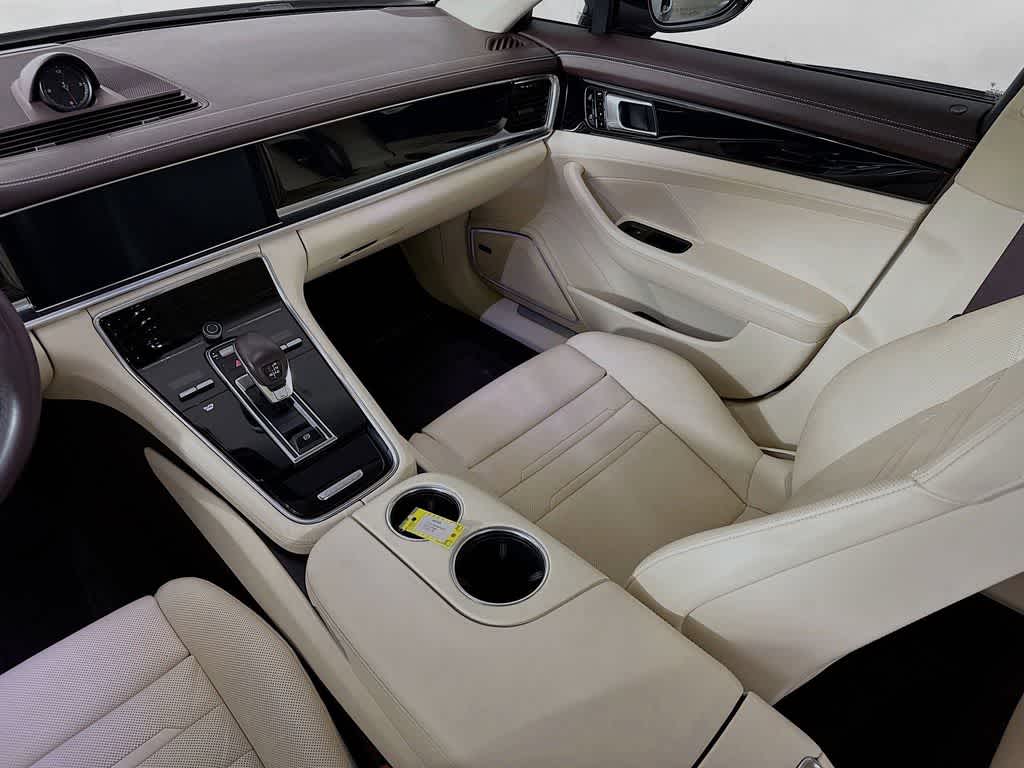 Thumbnail: 2020 Porsche Panamera - 11