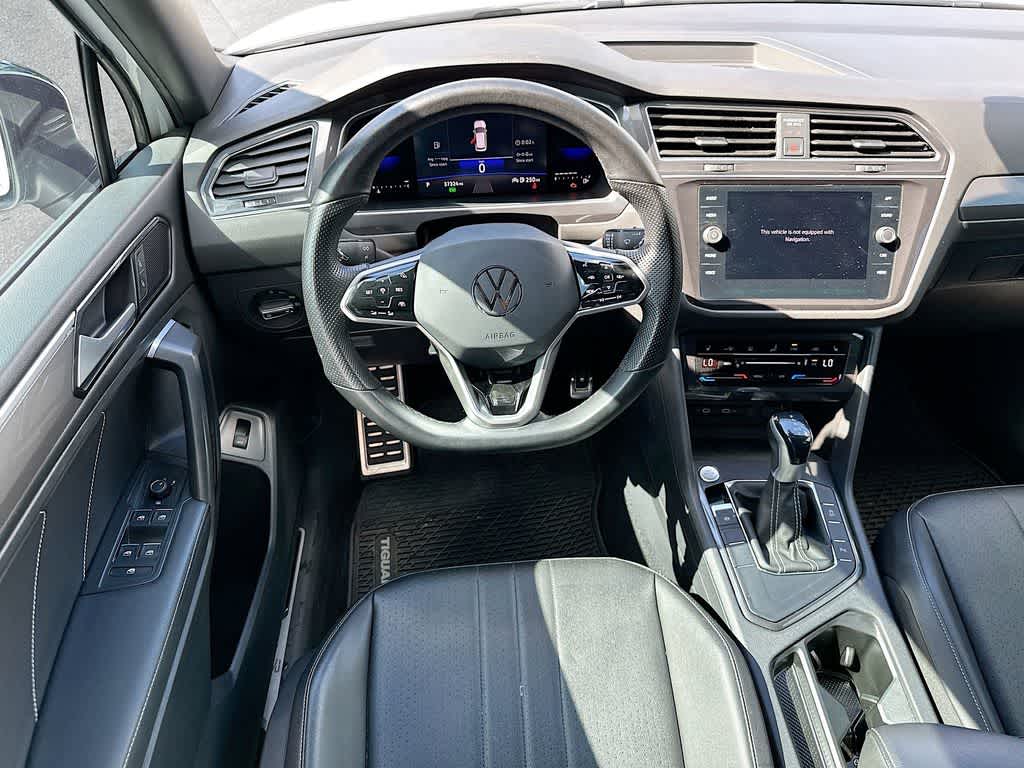 Thumbnail: 2022 Volkswagen Tiguan - 10