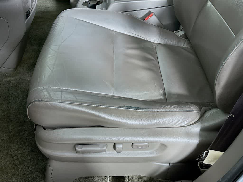 Thumbnail: 2013 Honda Odyssey - 30