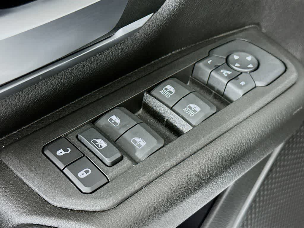 Thumbnail: 2025 RAM 1500 - 29