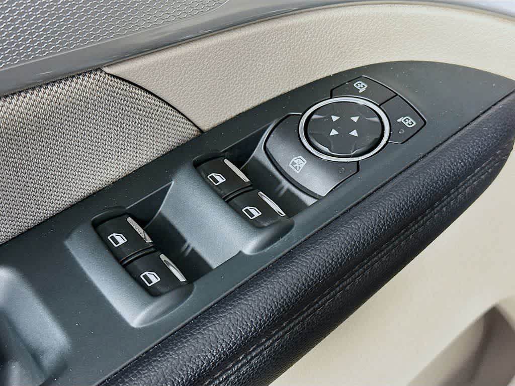 Thumbnail: 2019 Ford Explorer - 28