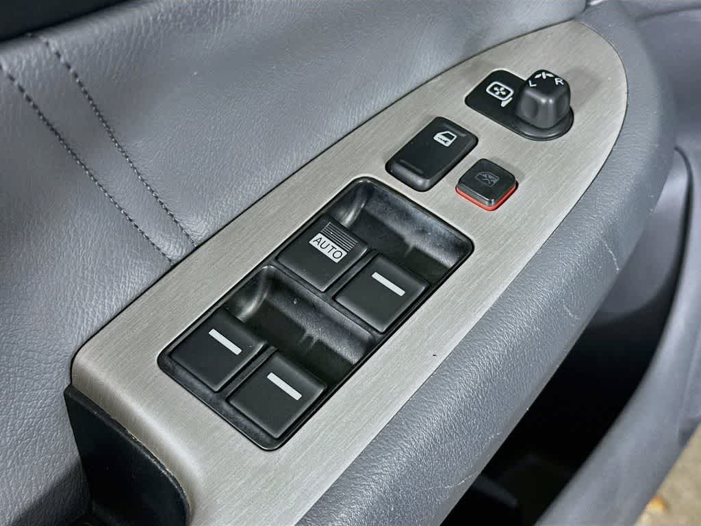 Thumbnail: 2005 Honda Accord - 27