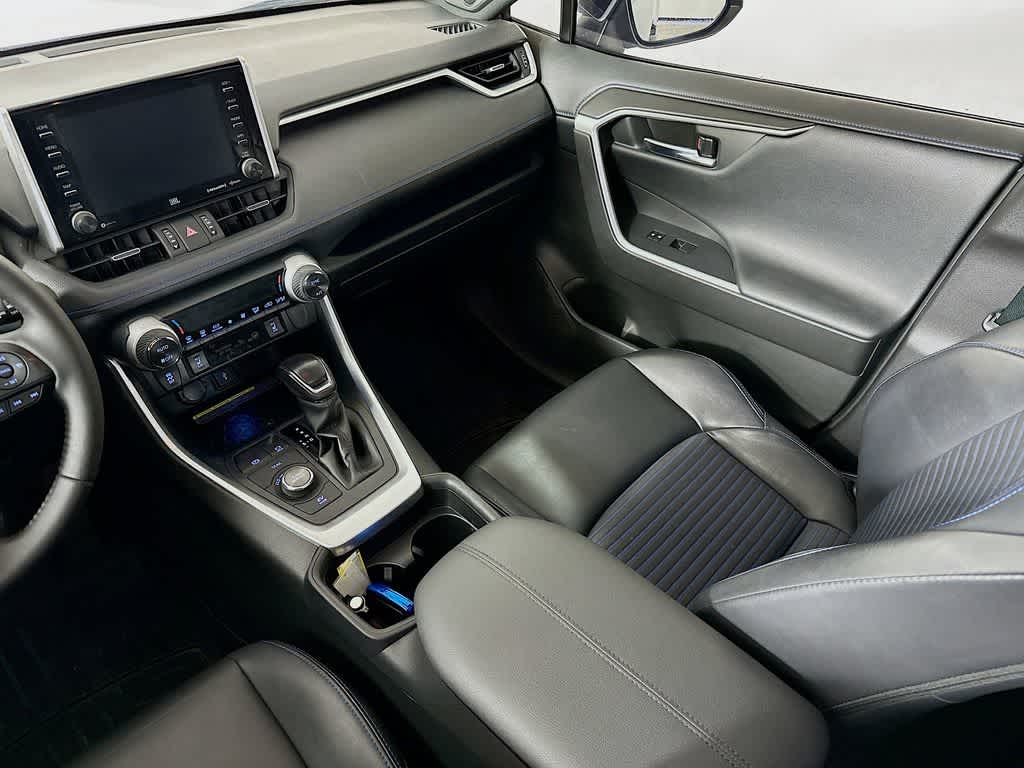 Thumbnail: 2020 Toyota RAV4 - 11