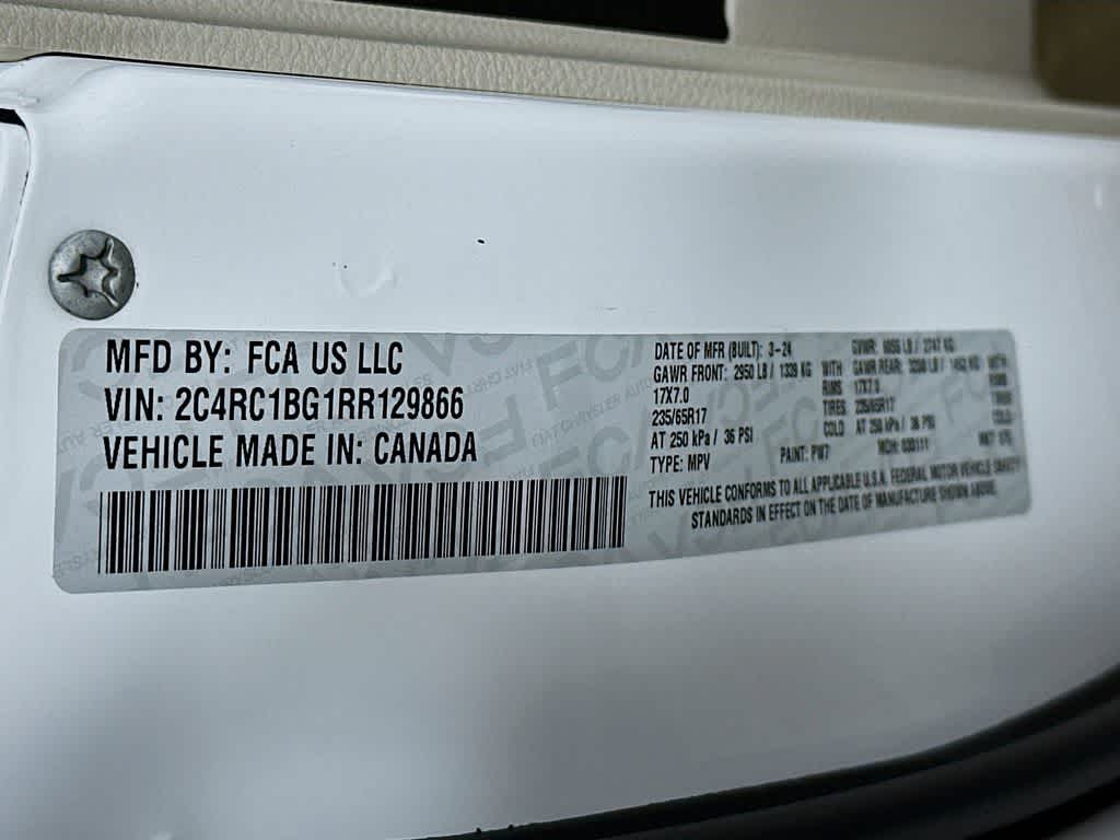 Thumbnail: 2024 Chrysler Pacifica - 23