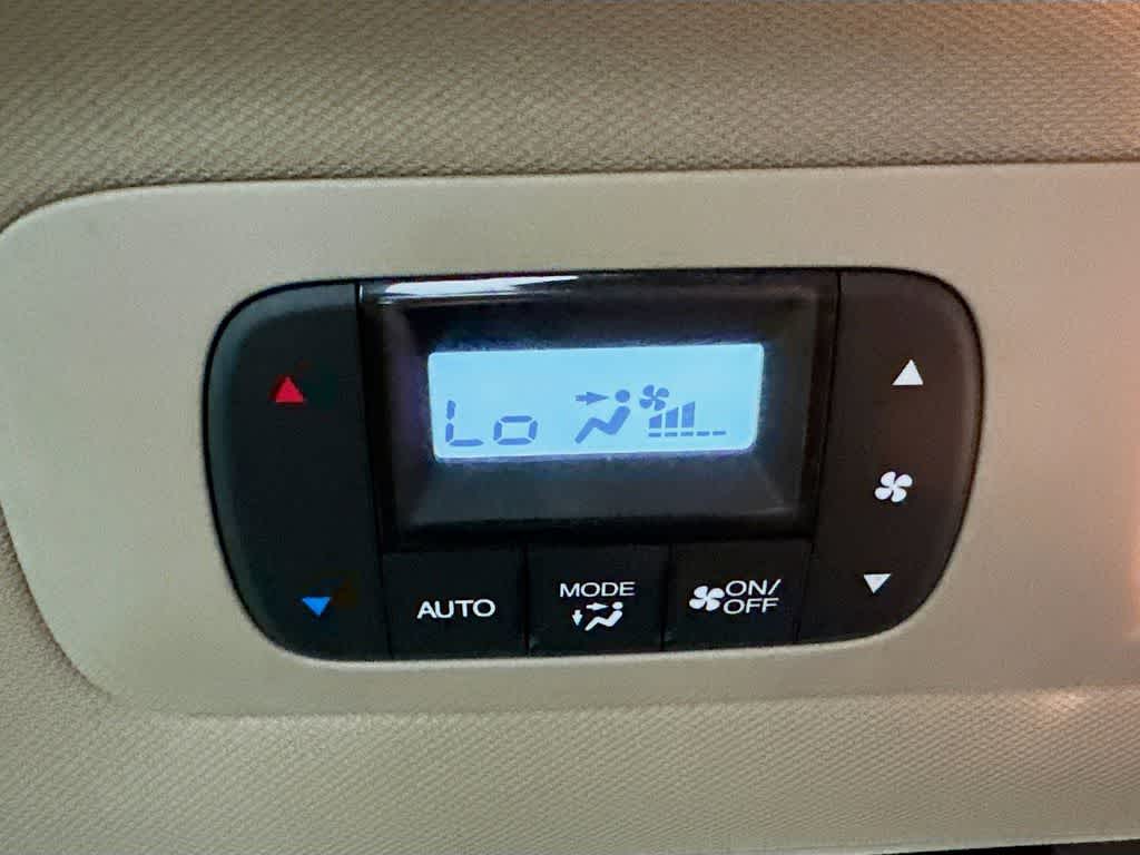 Thumbnail: 2014 Honda Odyssey - 13
