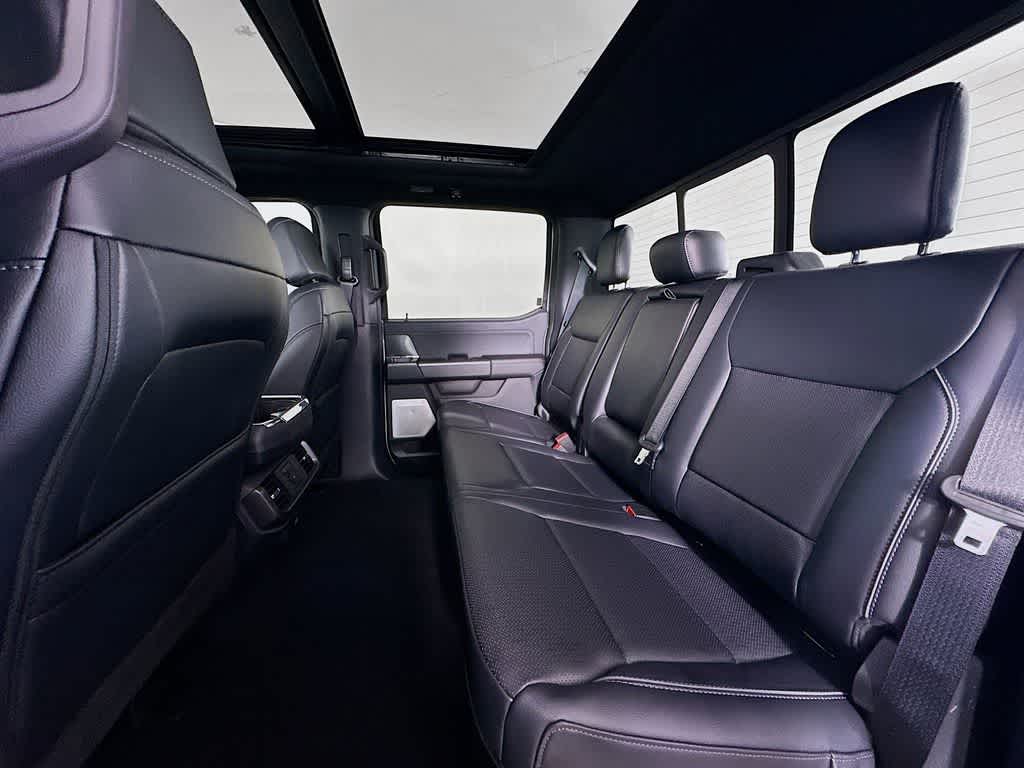 2025 Ford F-150 Lariat 14