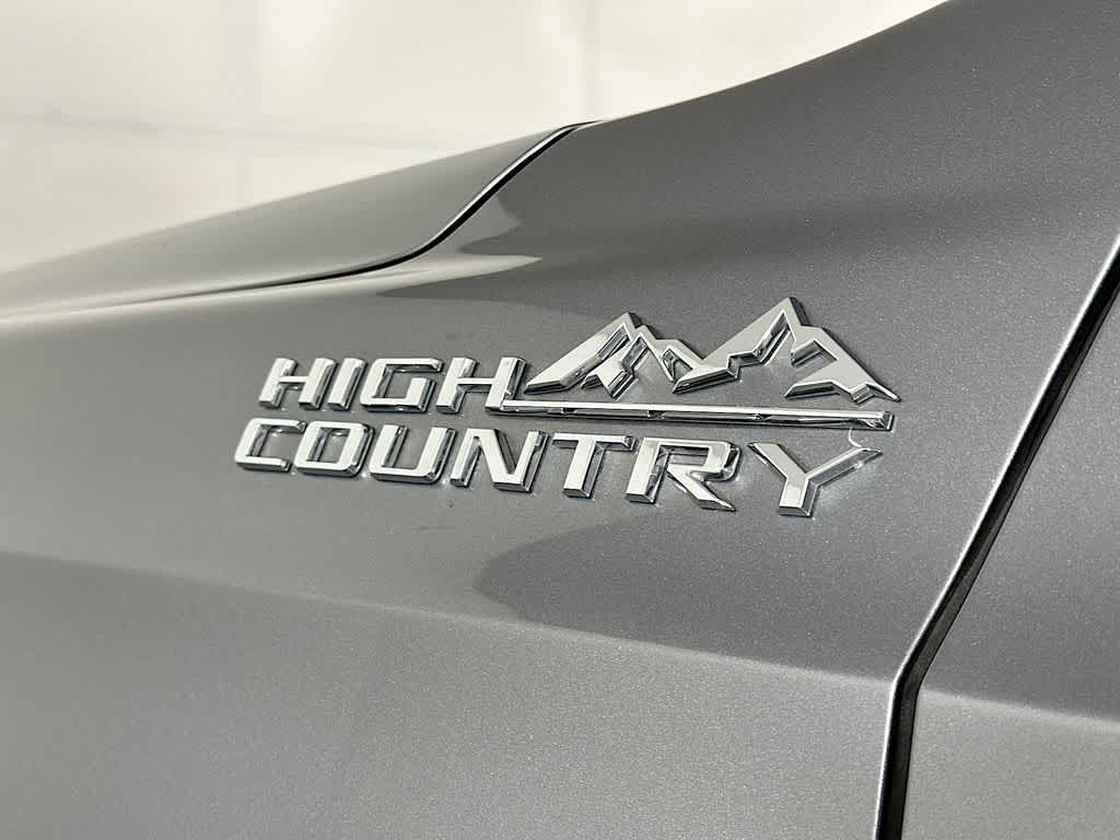 Thumbnail: 2021 Chevrolet Suburban - 7