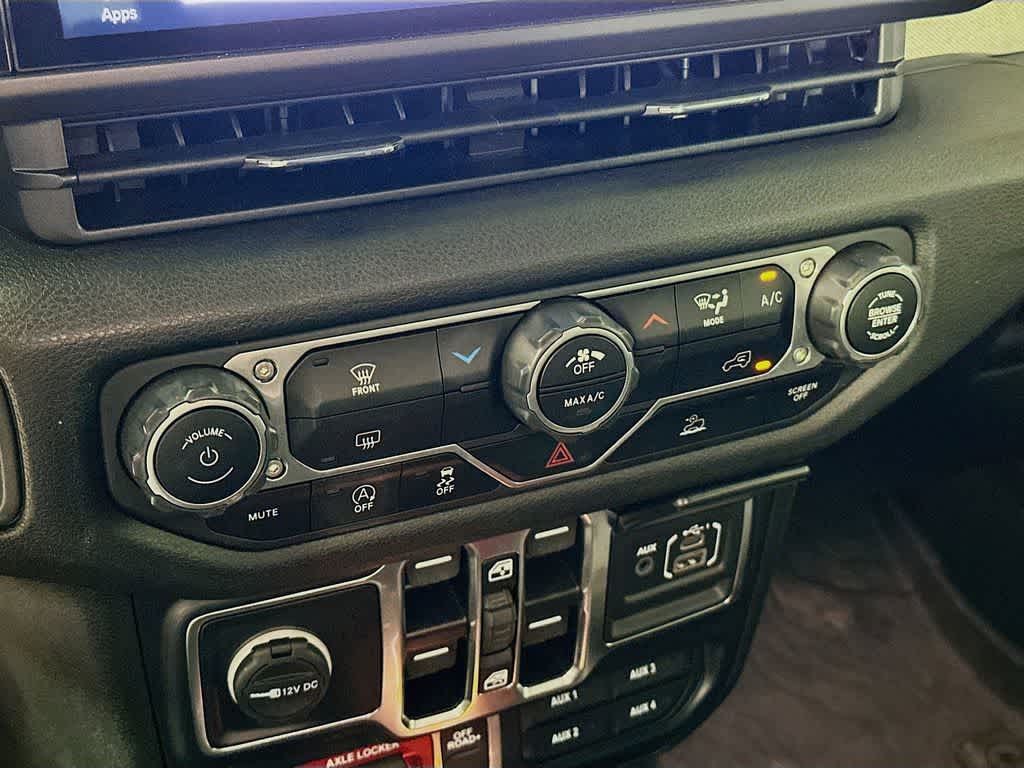 Thumbnail: 2024 Jeep Wrangler - 18