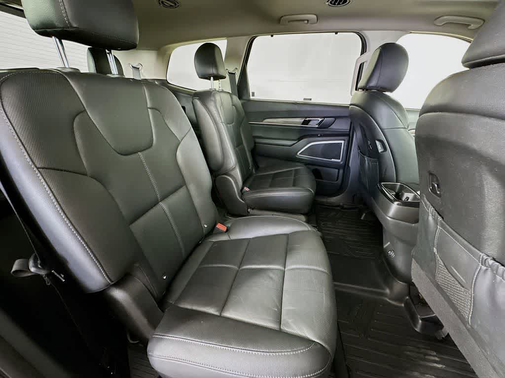 Thumbnail: 2021 Kia Telluride - 31