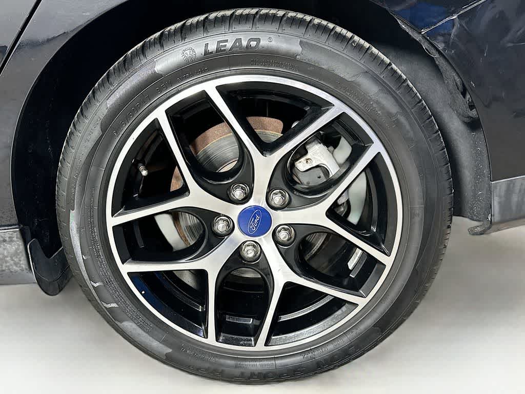 Thumbnail: 2017 Ford Focus - 8