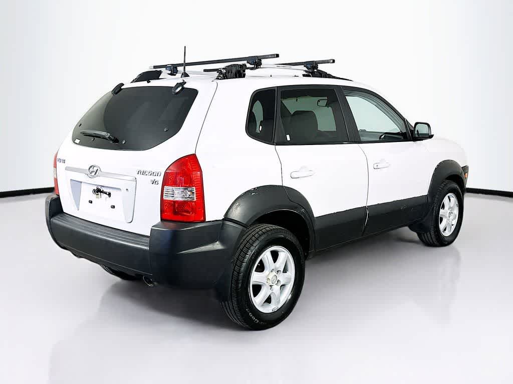 Thumbnail: 2005 Hyundai Tucson - 24