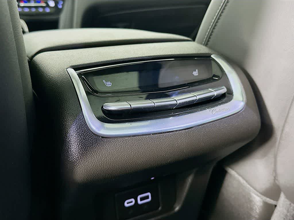 Thumbnail: 2024 Cadillac XT6 - 13