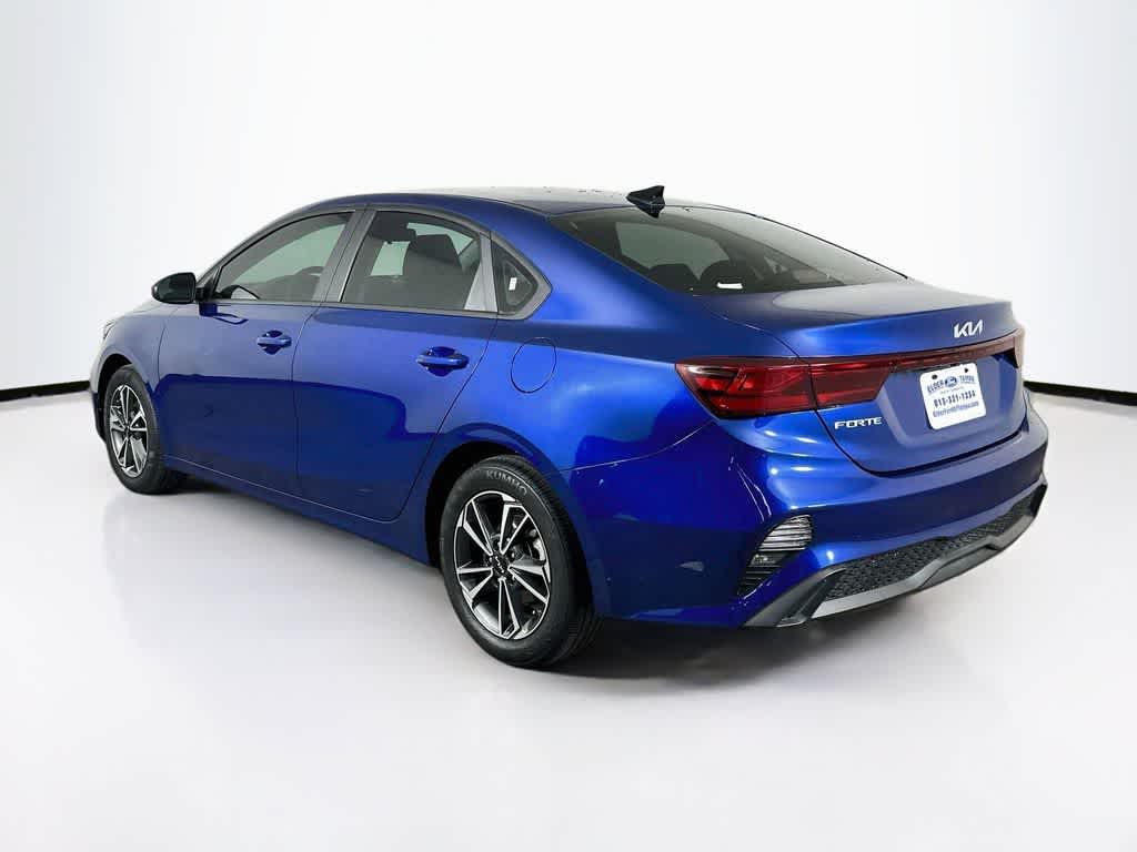 Thumbnail: 2023 Kia Forte - 3