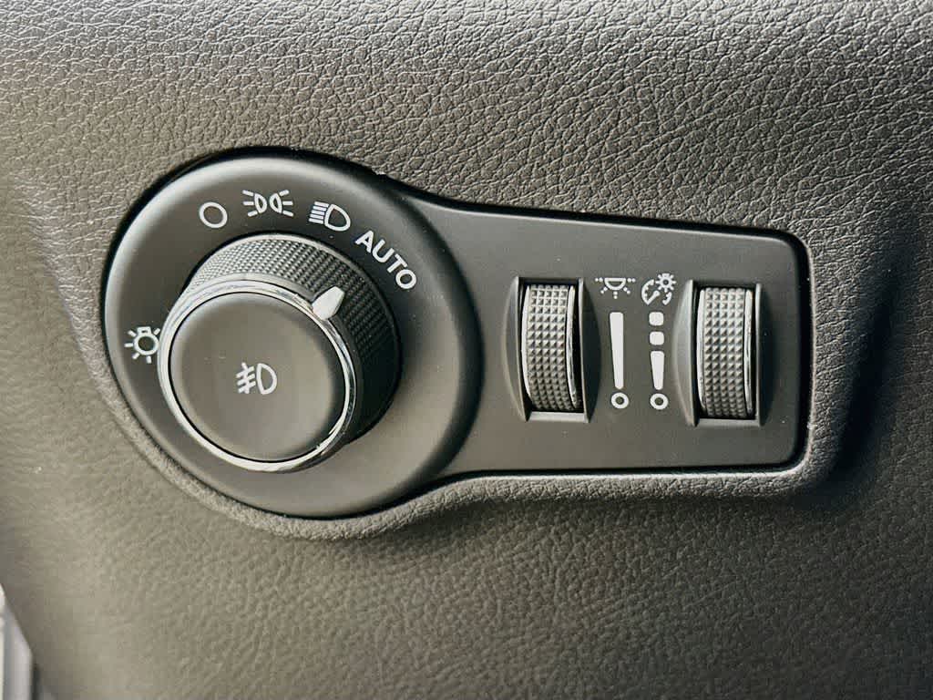 Thumbnail: 2022 Jeep Compass - 27