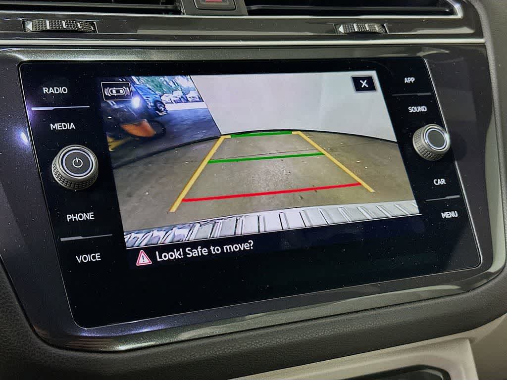 Thumbnail: 2023 Volkswagen Tiguan - 27