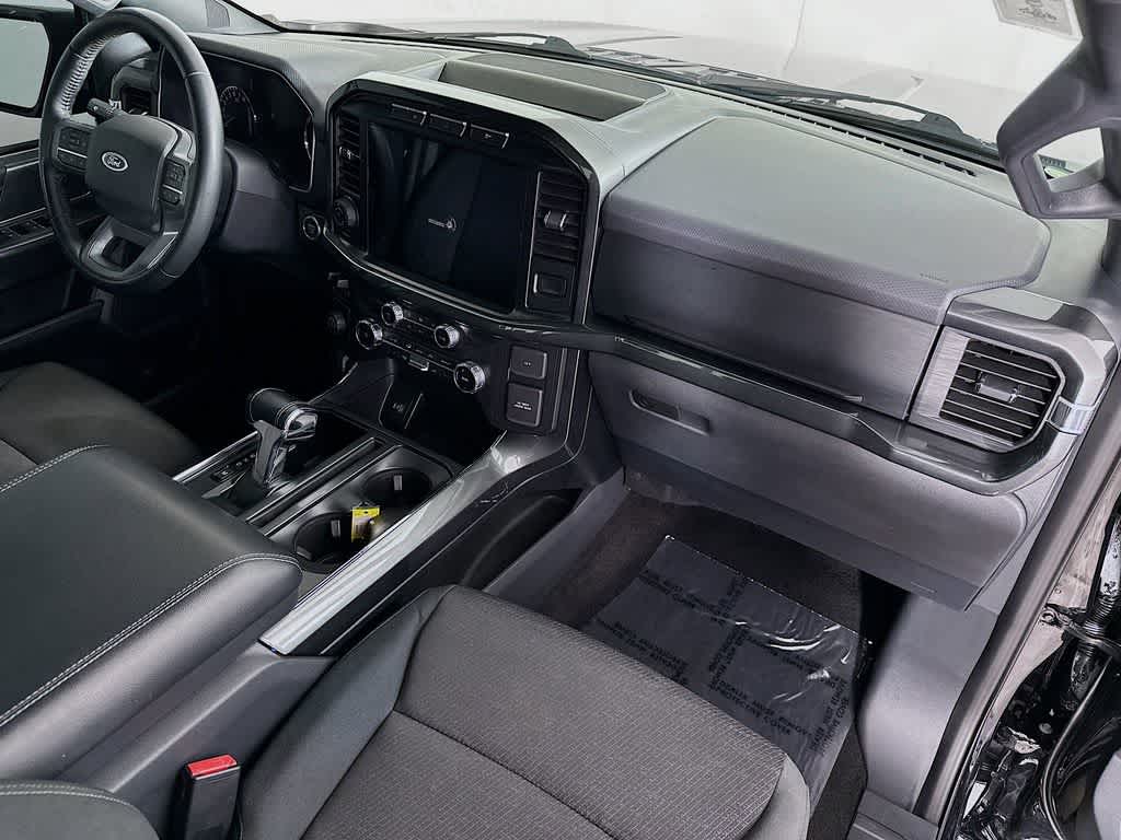 2022 Ford F-150 XLT 32