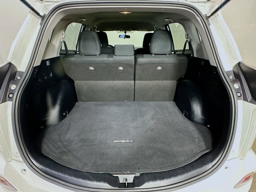 Thumbnail: 2016 Toyota RAV4 - 19