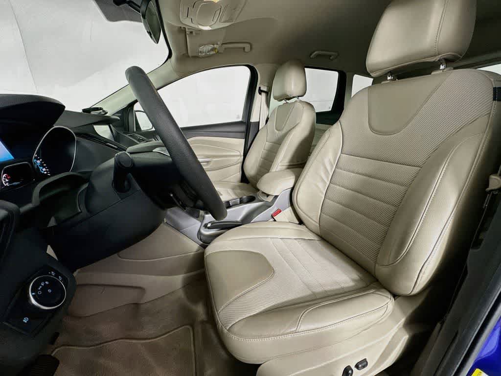 Thumbnail: 2015 Ford Escape - 12