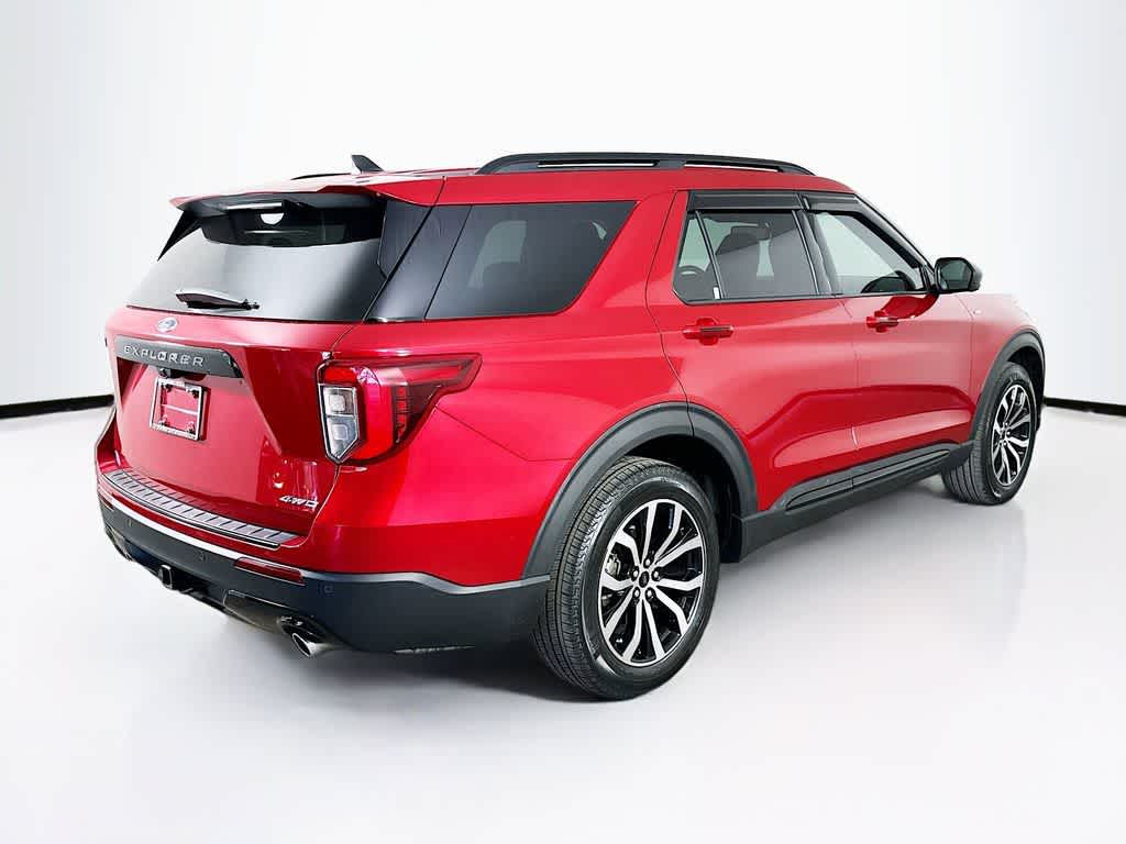 2022 Ford Explorer ST-Line 25