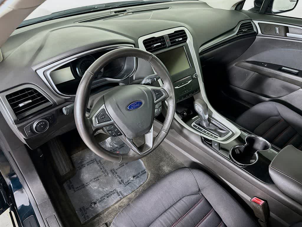 Thumbnail: 2014 Ford Fusion - 2