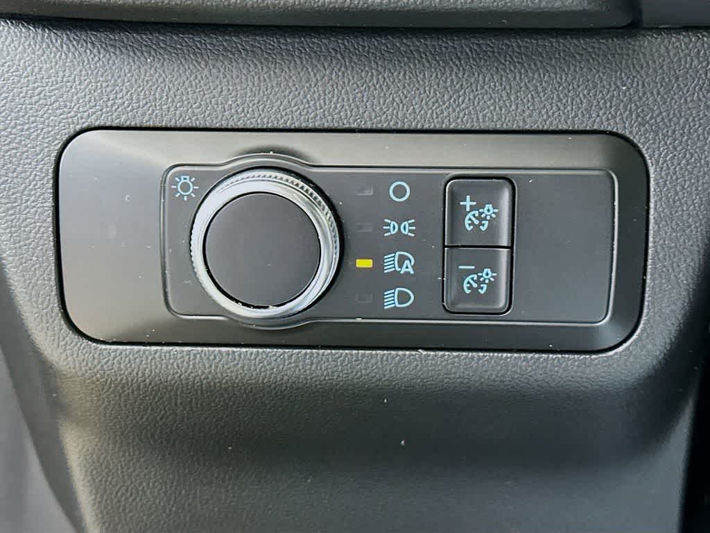 Thumbnail: 2022 Ford Escape - 25