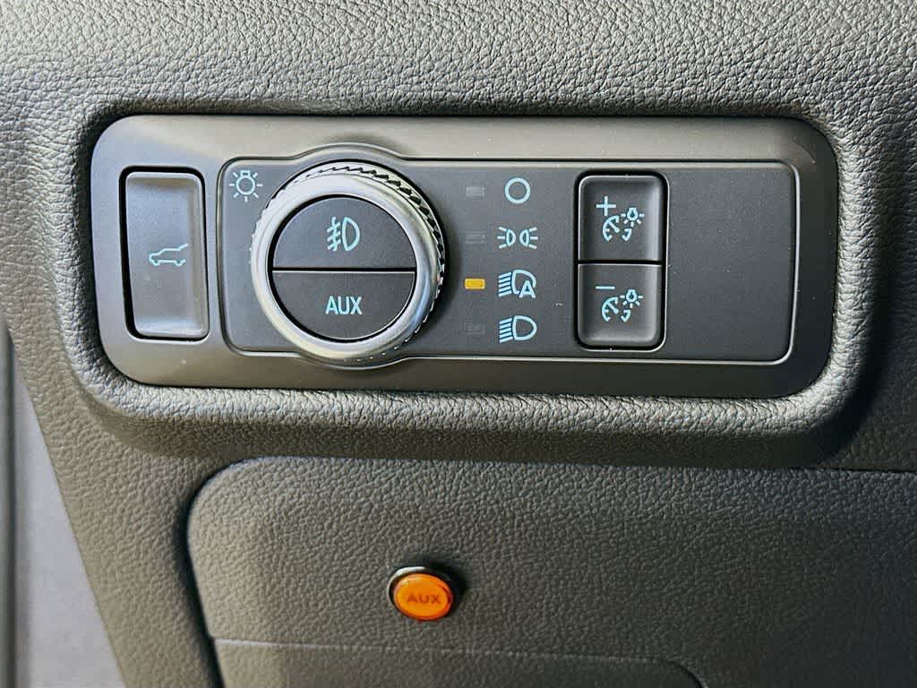 Thumbnail: 2022 Ford Explorer - 27