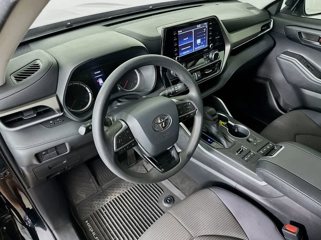 Thumbnail: 2020 Toyota Highlander - 2