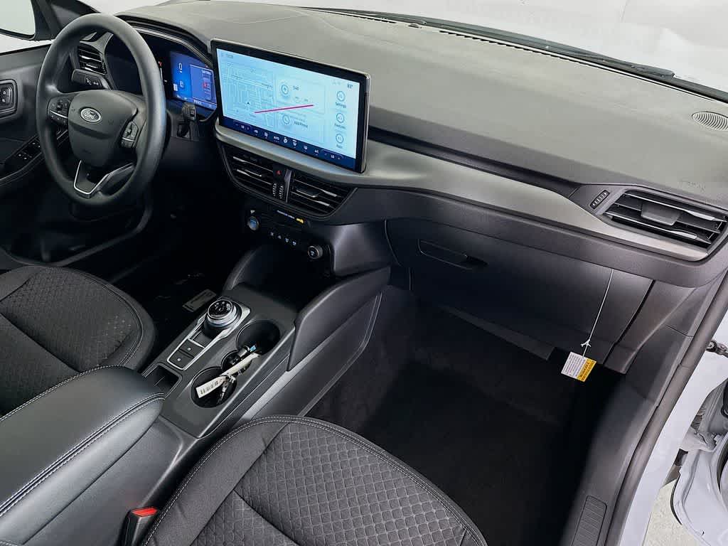 Thumbnail: 2025 Ford Escape - 32