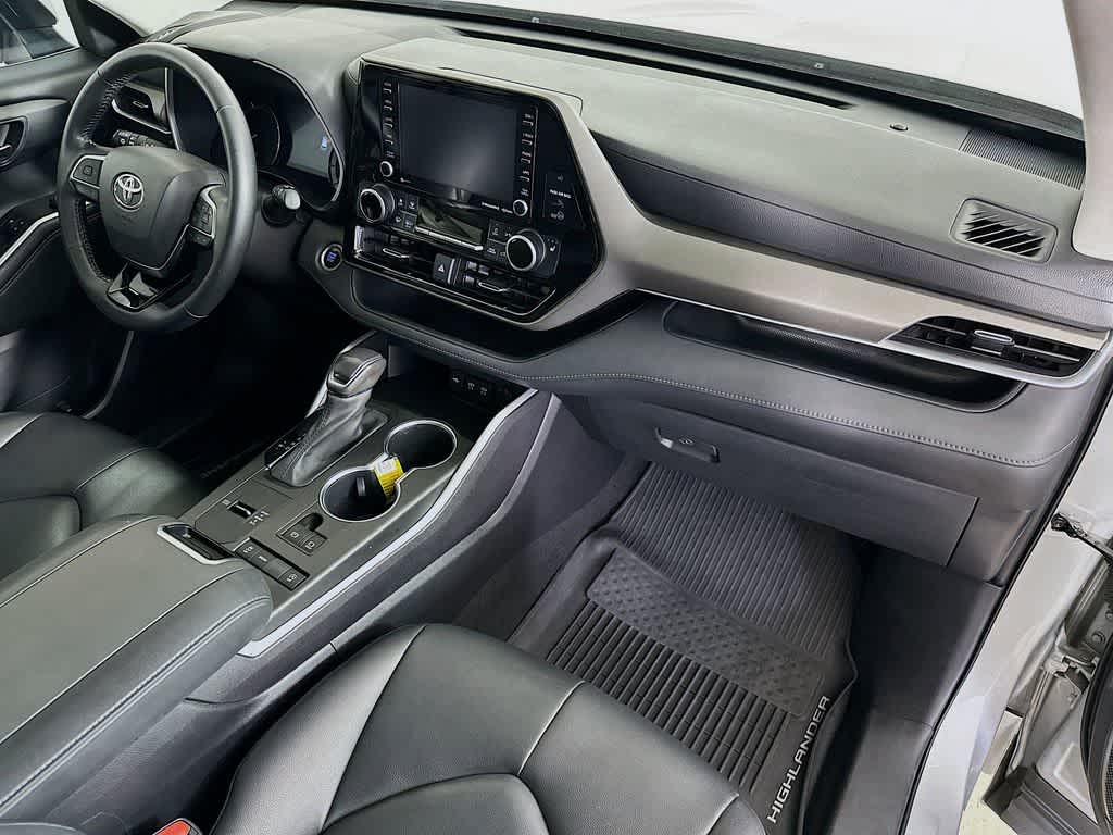 Thumbnail: 2020 Toyota Highlander - 34