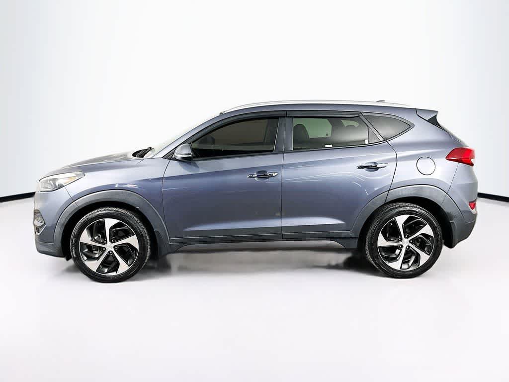 Thumbnail: 2016 Hyundai Tucson - 3