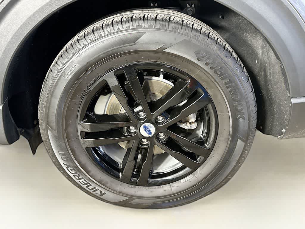 Thumbnail: 2024 Ford Explorer - 8