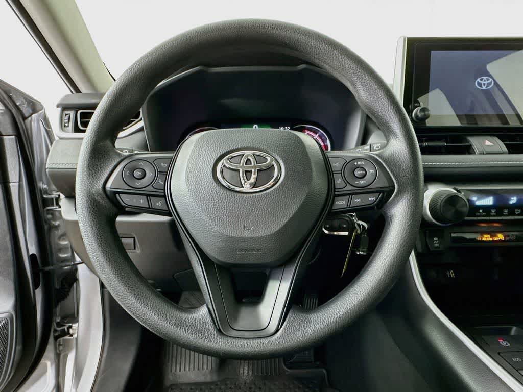 Thumbnail: 2025 Toyota RAV4 - 16