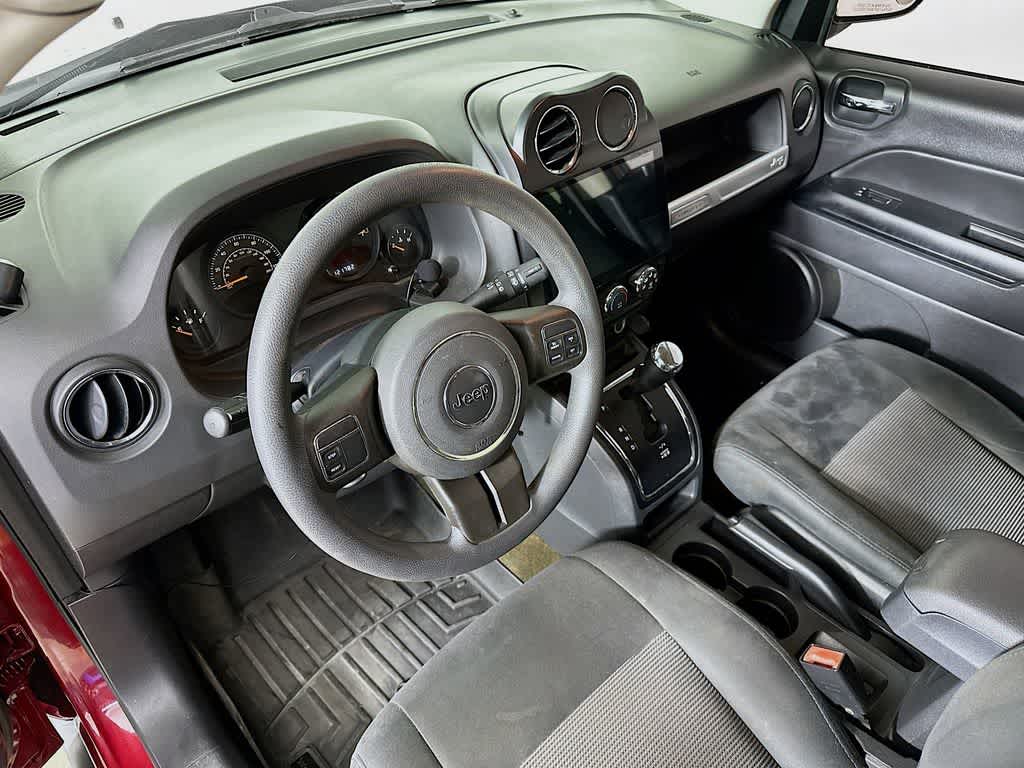 Thumbnail: 2016 Jeep Compass - 2