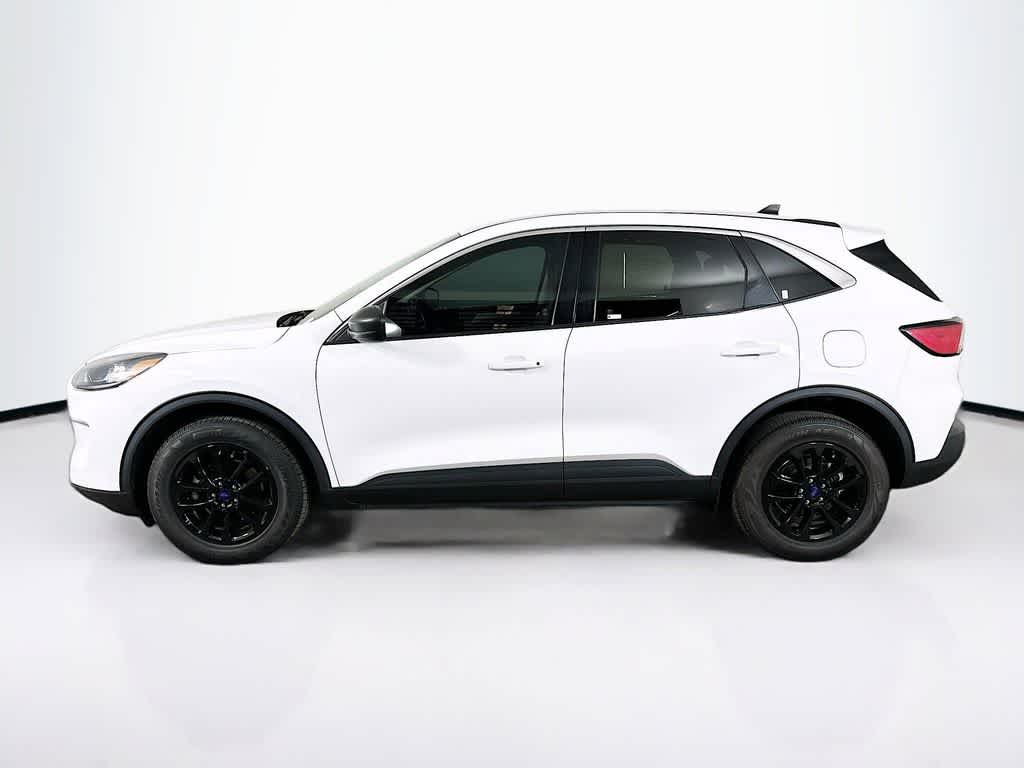 Thumbnail: 2022 Ford Escape - 3