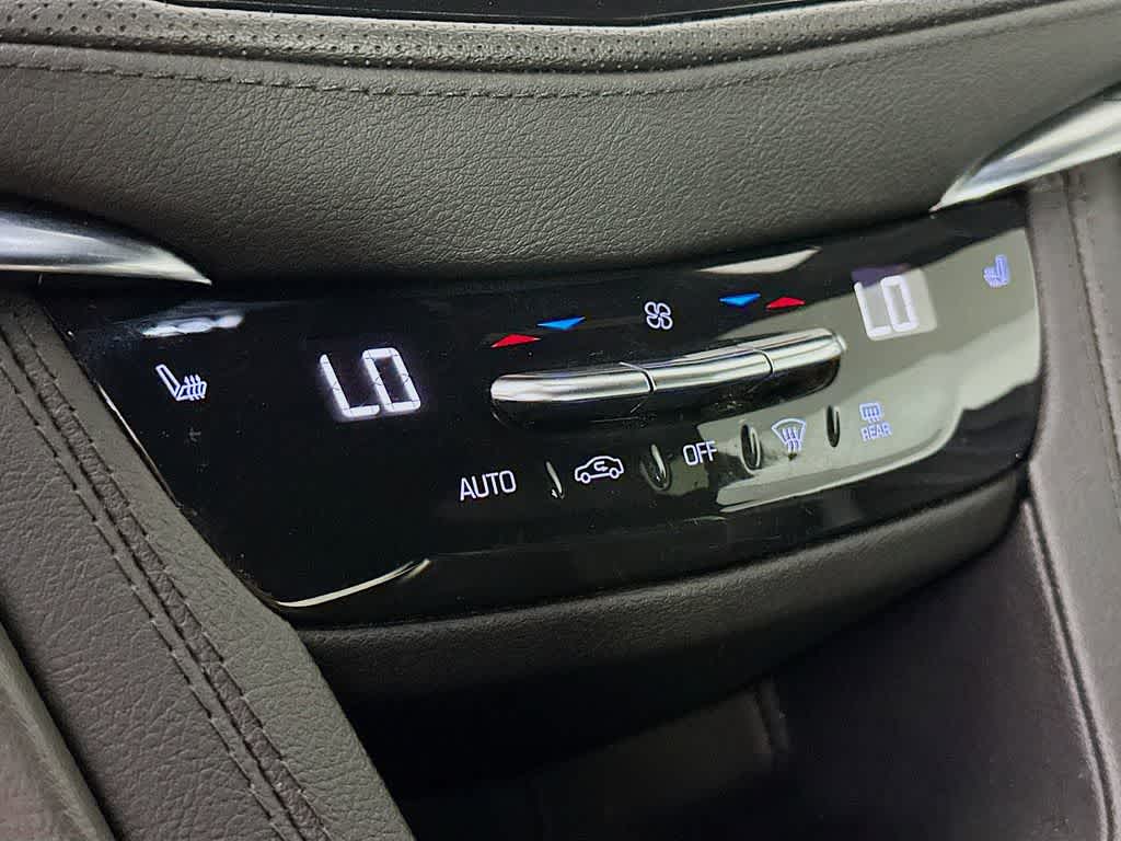 Thumbnail: 2023 Cadillac XT5 - 18