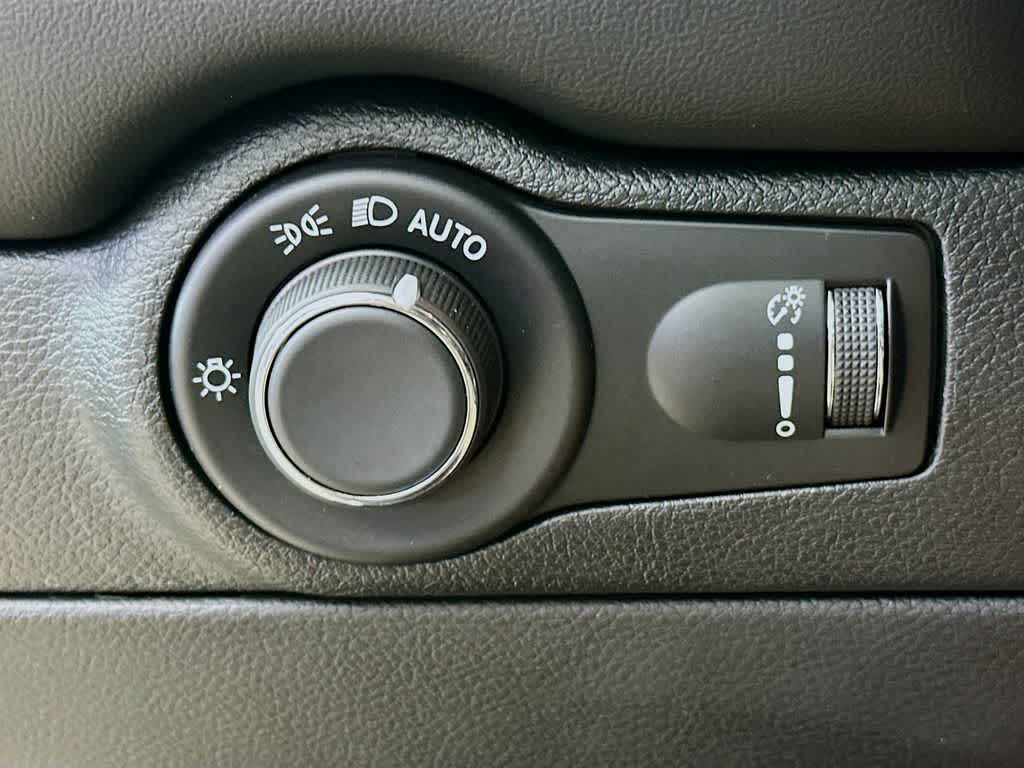 Thumbnail: 2025 Dodge Durango - 27