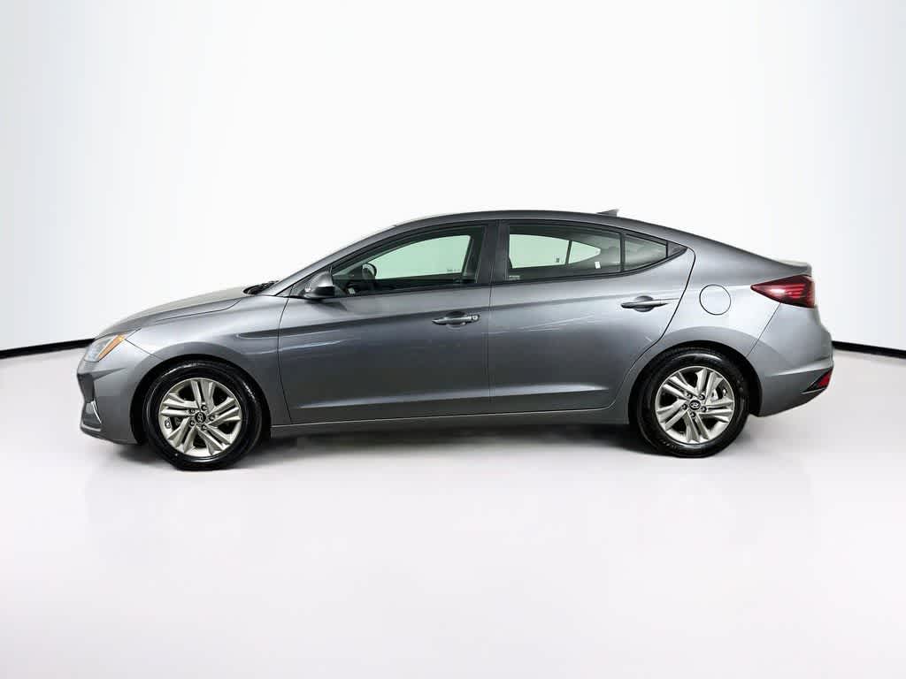 Thumbnail: 2019 Hyundai Elantra - 3