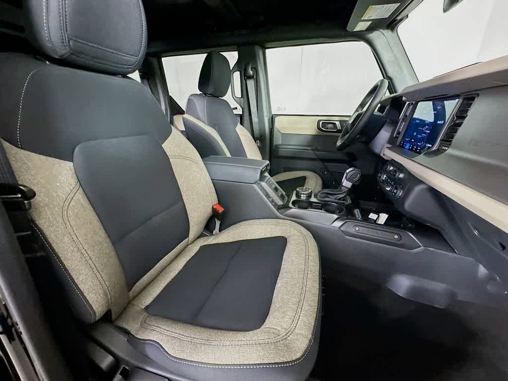 Thumbnail: 2025 Ford Bronco - 15