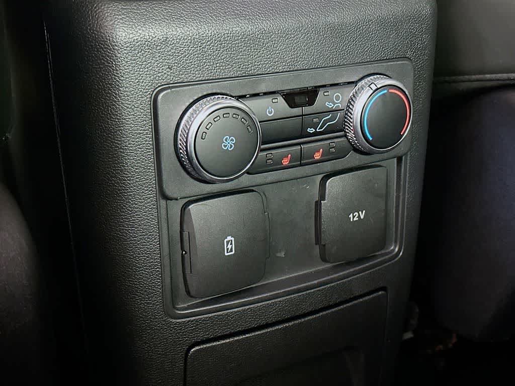 Thumbnail: 2022 Ford Explorer - 13