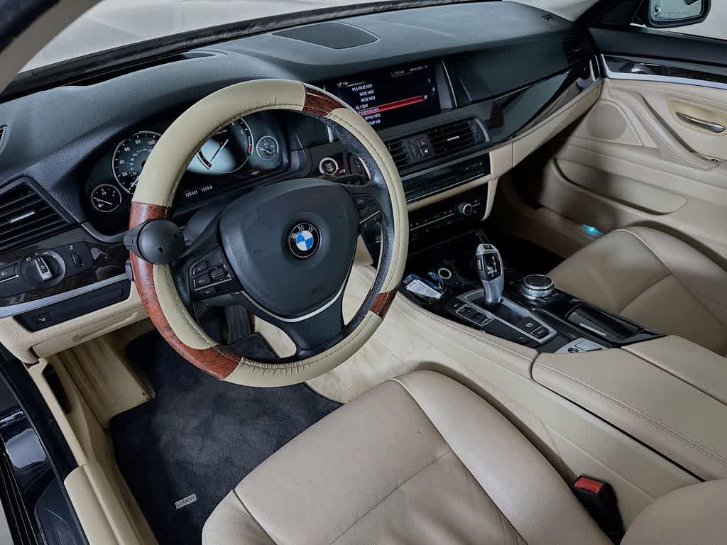 Thumbnail: 2015 BMW 5 Series - 2