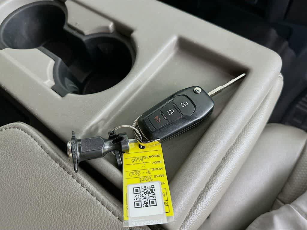 Thumbnail: 2022 Ford Econoline - 30